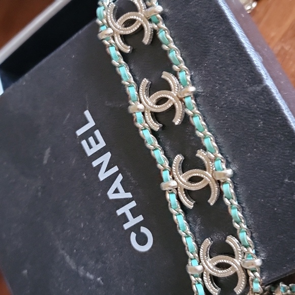 Chanel B18 C Cruise Choker - Picture 11 of 15